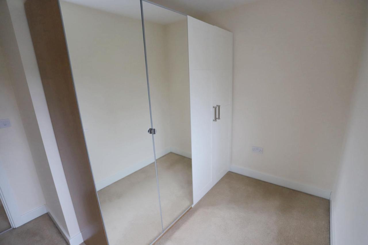 Easytravel Luxury Nec/Airport 3 Beds House Apartment Бирмингам Екстериор снимка