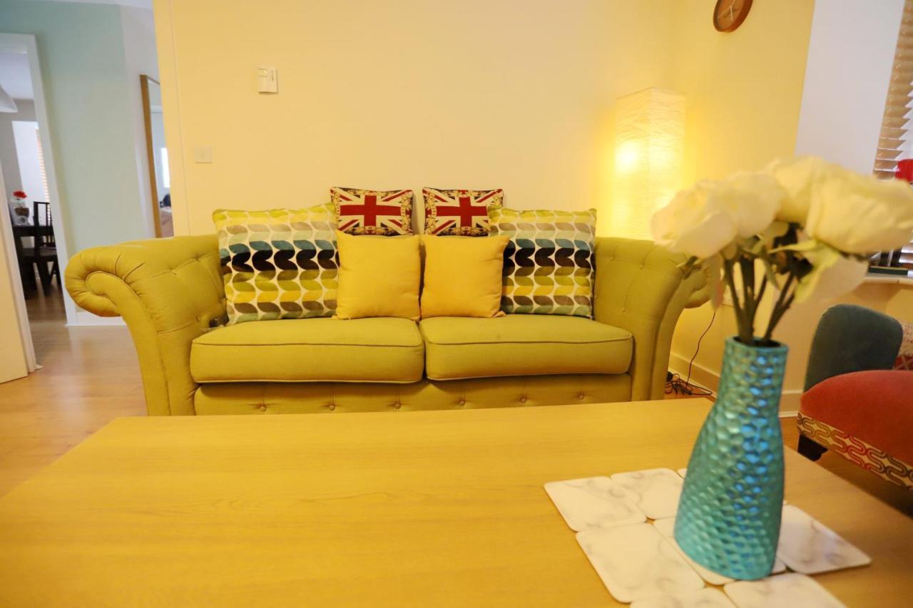 Easytravel Luxury Nec/Airport 3 Beds House Apartment Бирмингам Екстериор снимка